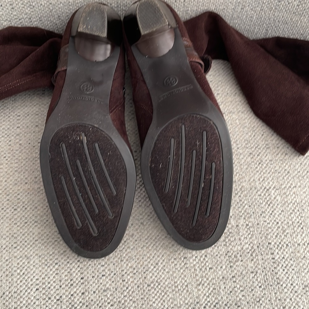 Predictions high heel boots, brown faux suede, size 8.5 - Picture 4 of 7